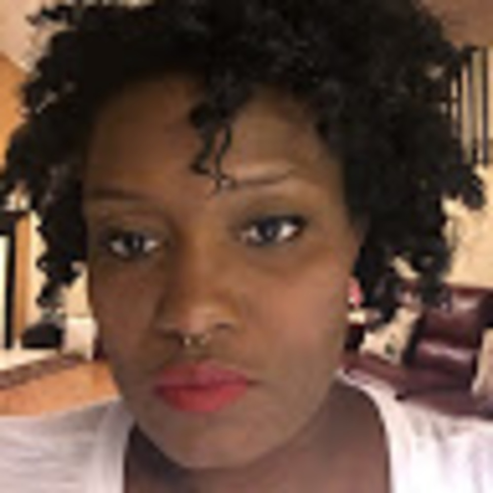 Meet your Posher, Sinadia